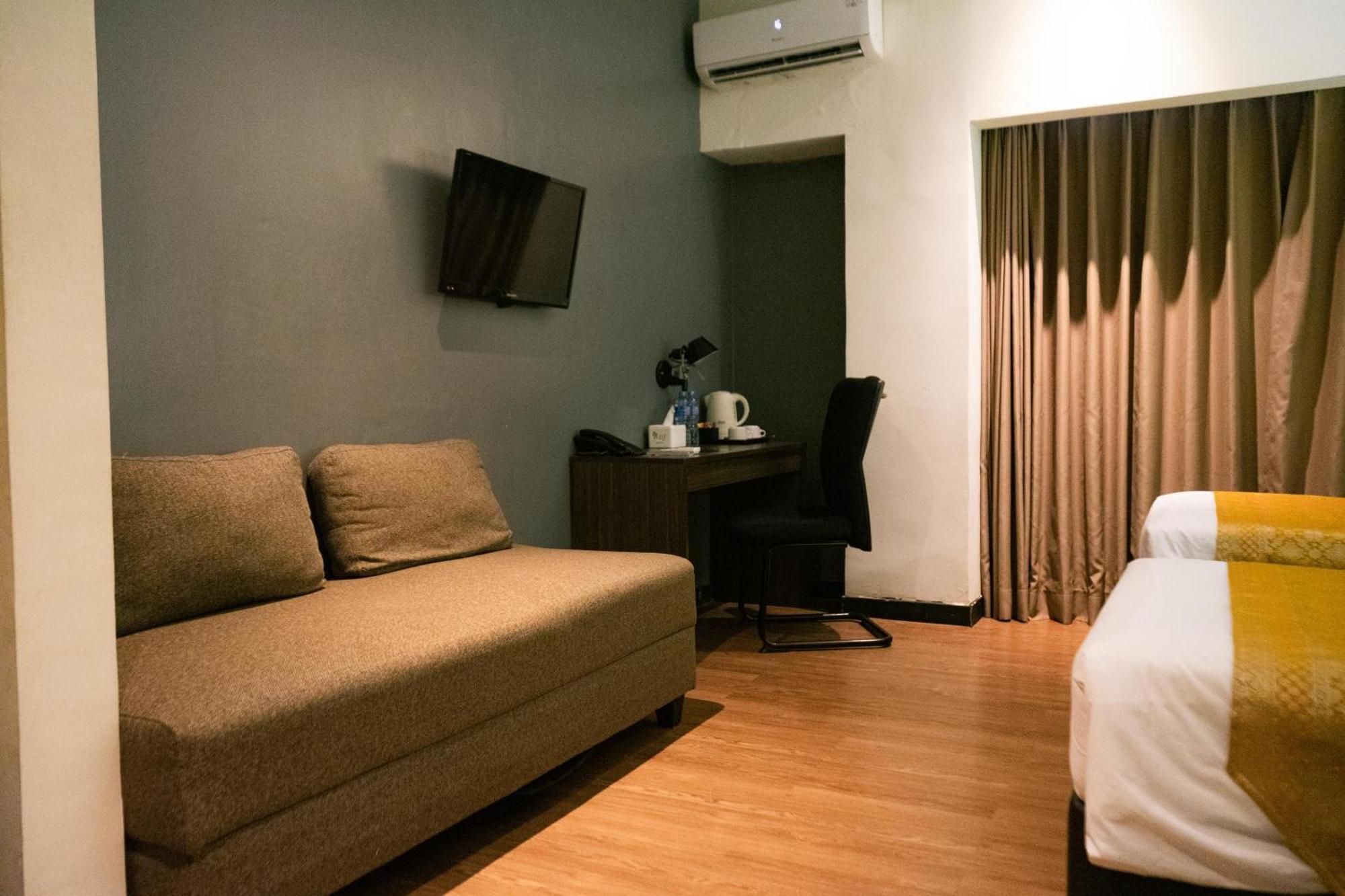 Yunna Hotel Lampung Bandar Lampung Exteriér fotografie